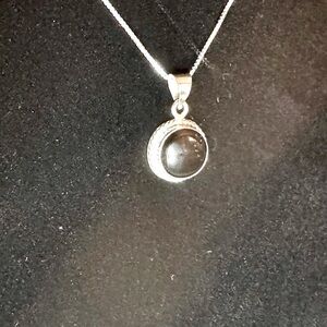 Elegant Silver Pendant Necklace